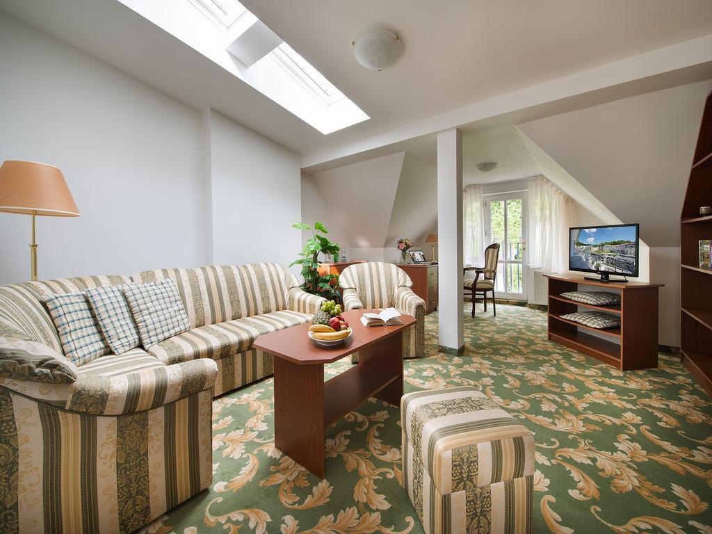 Ea Hotel Elefant Karlovy Vary Habitación foto